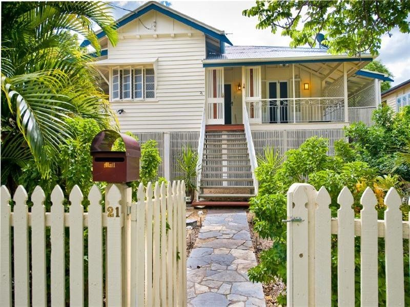 21 Woodville Street, Wandal QLD 4700