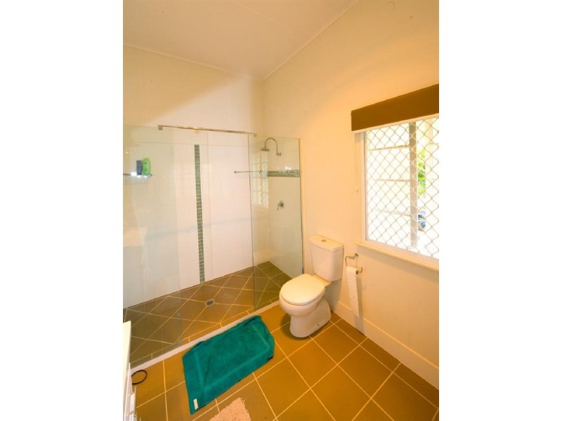 21 Woodville Street, Wandal QLD 4700