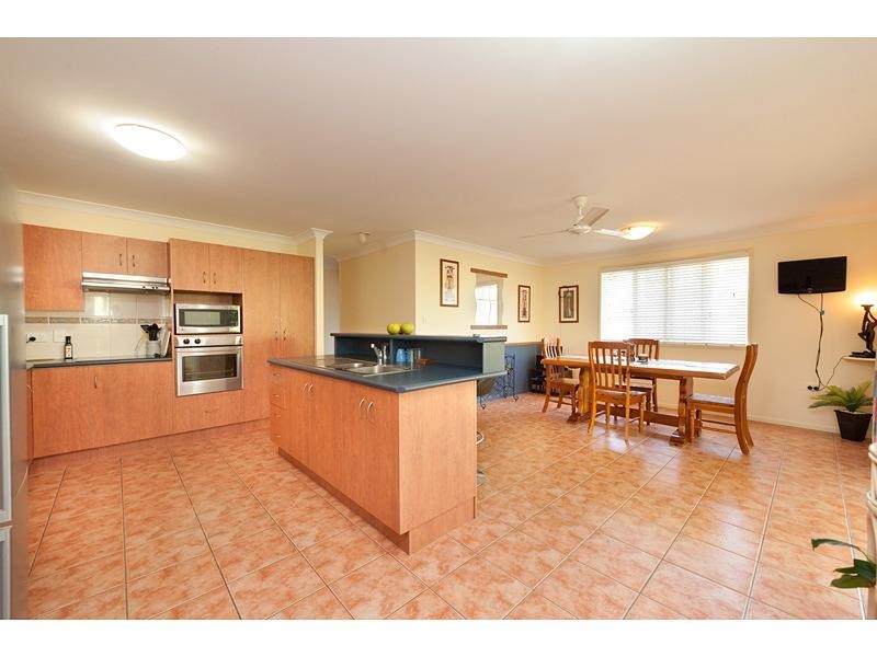 30 Strelow Avenue, Glenlee QLD 4711