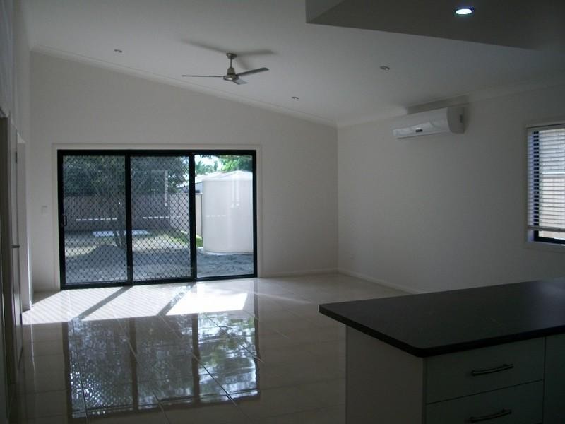 339 Waterloo Street, Berserker QLD 4701