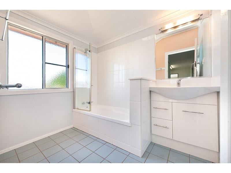 79 Lion Creek Road, Wandal QLD 4700