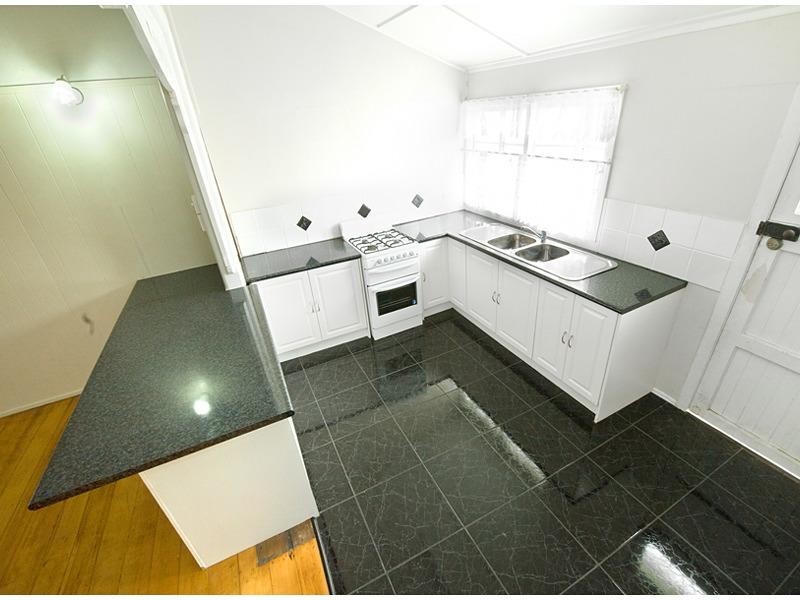 146 Hinchliff Street, Kawana QLD 4701