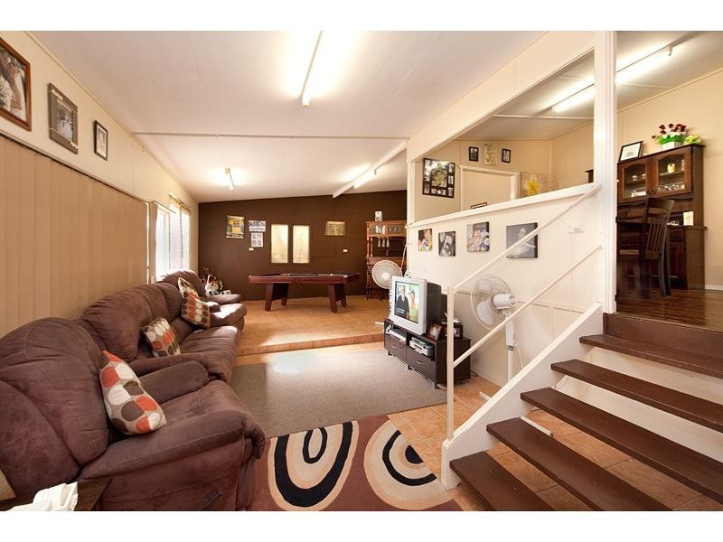 15 Rose Street, Koongal QLD 4701