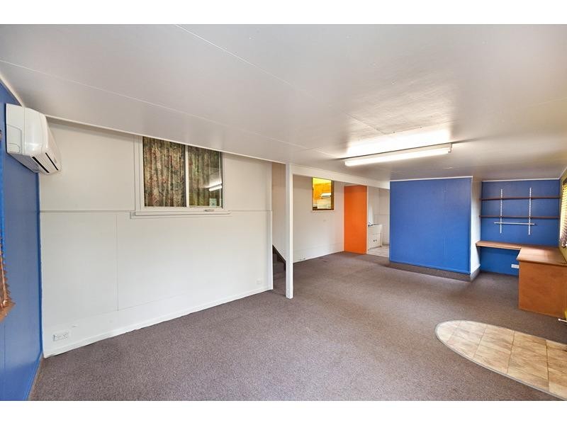 8 Hamilton Avenue, Wandal QLD 4700