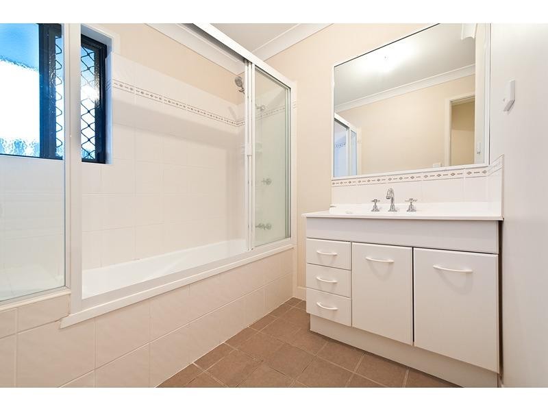12a Lucas Street, Berserker QLD 4701
