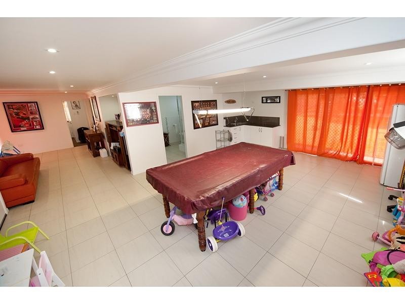 59 Buzacott Street, Park Avenue QLD 4701