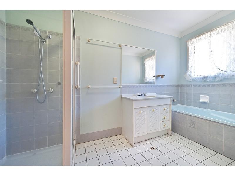 2 Ingham Street, Kawana QLD 4701