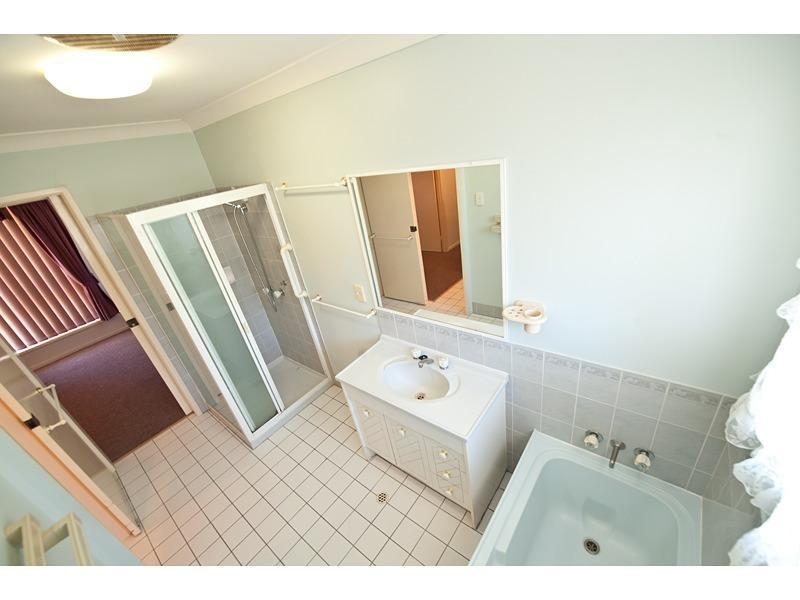 2 Ingham Street, Kawana QLD 4701