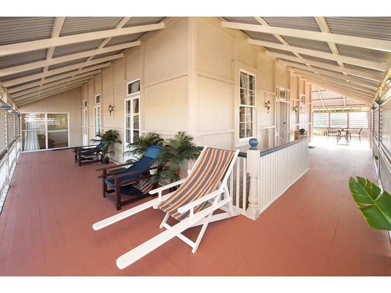 2 Wheatcroft Street, The Range QLD 4700