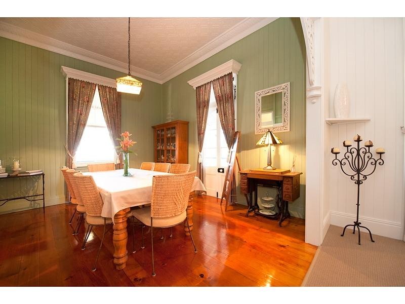 2 Wheatcroft Street, The Range QLD 4700