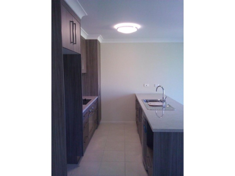1/224 Ford Street, Berserker QLD 4701