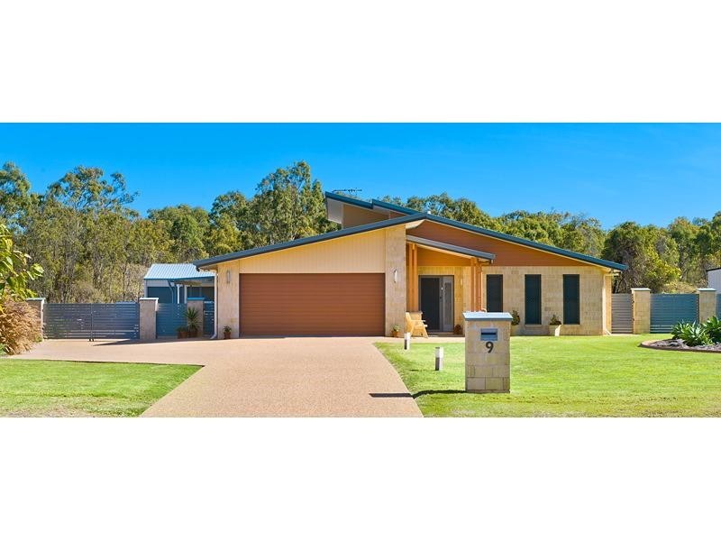 9 Stirling Drive, Rockyview QLD 4701