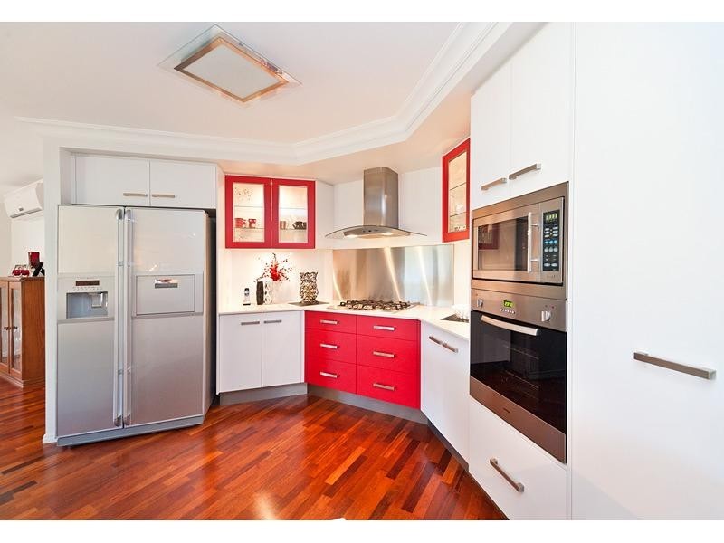 9 Stirling Drive, Rockyview QLD 4701