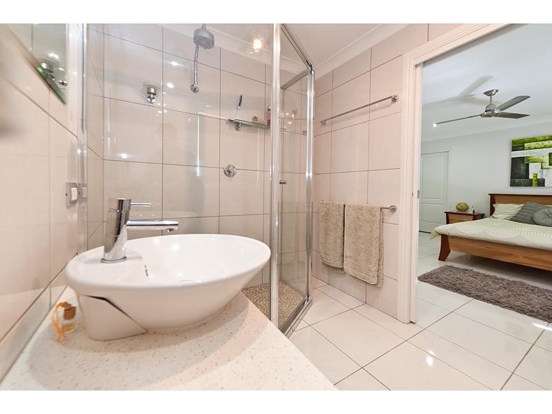 9 Stirling Drive, Rockyview QLD 4701