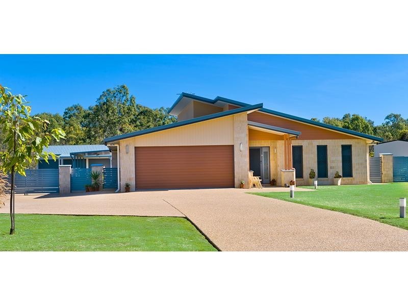 9 Stirling Drive, Rockyview QLD 4701