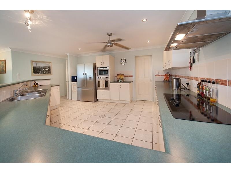 30 Mark Acton Close, Rockyview QLD 4701