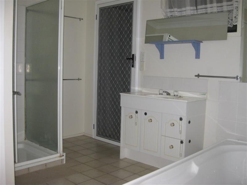 25 Osullivan Street, Koongal QLD 4701