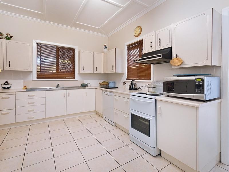 4 Hardacre Street, Wandal QLD 4700