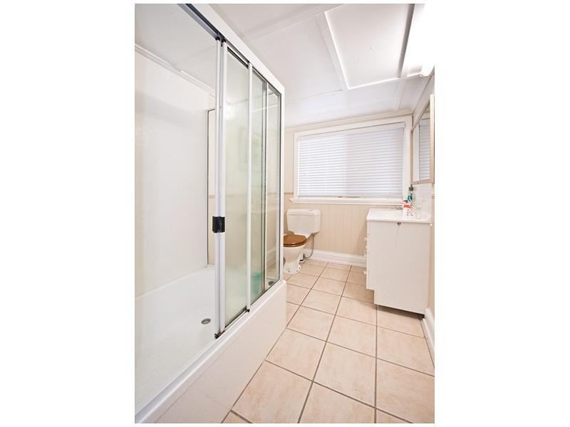 4 Hardacre Street, Wandal QLD 4700