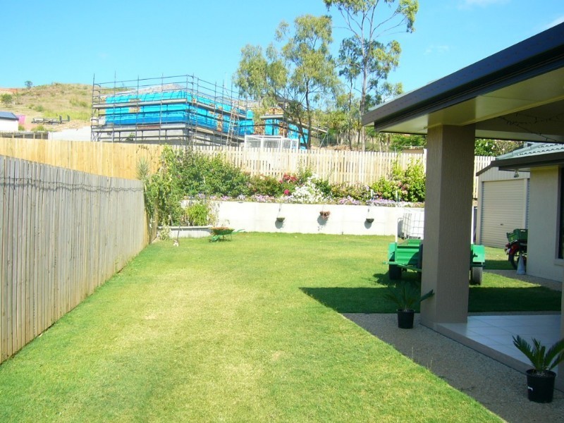 19 Connemara Drive, Kawana QLD 4701