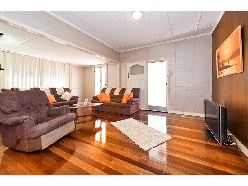 8 Marris Street, The Range QLD 4700