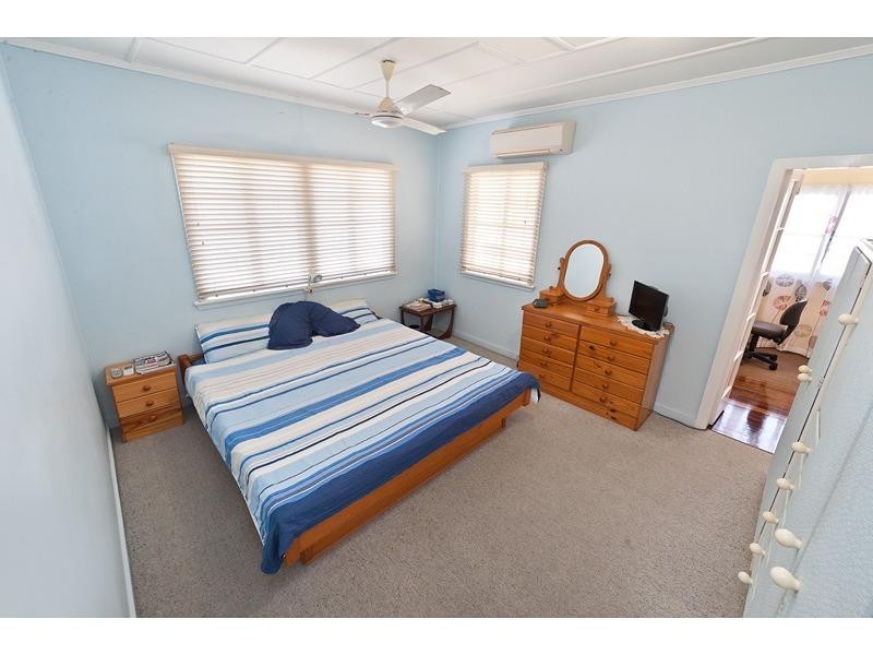 8 Marris Street, The Range QLD 4700