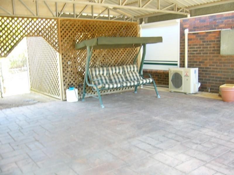 6 Deakin Close, Gracemere QLD 4702