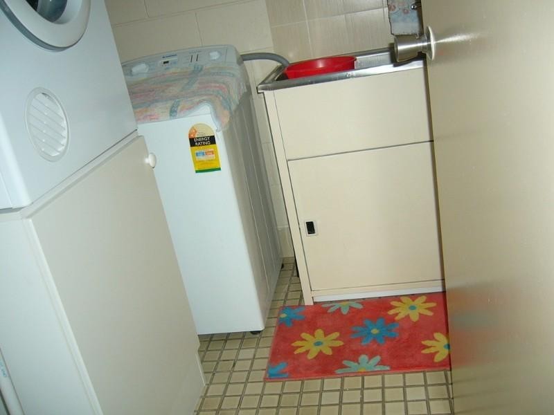 1/128 High Street, Berserker QLD 4701
