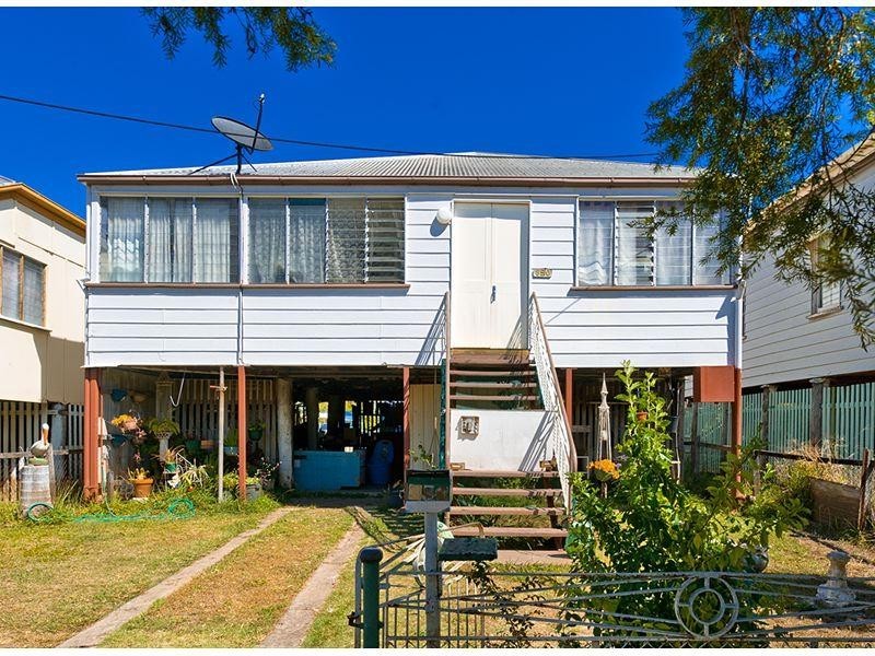 350 East Street, Depot Hill QLD 4700