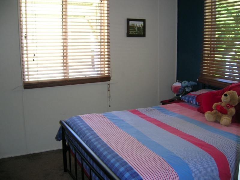 37 Nicholson Street, Allenstown QLD 4700