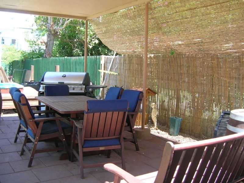37 Nicholson Street, Allenstown QLD 4700