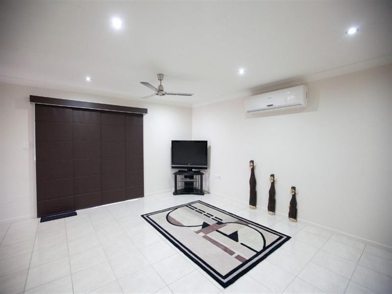 24 Ingram Drive, Gracemere QLD 4702