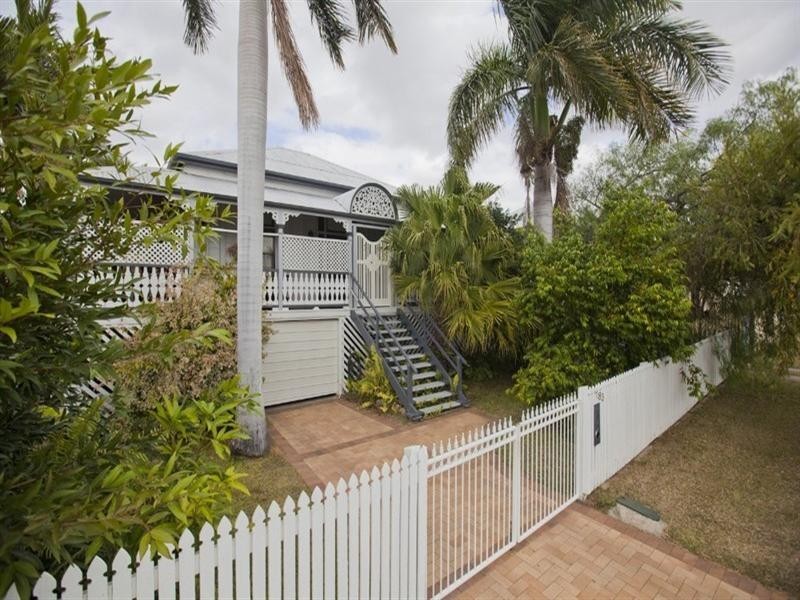 183 Denham Street, The Range QLD 4700