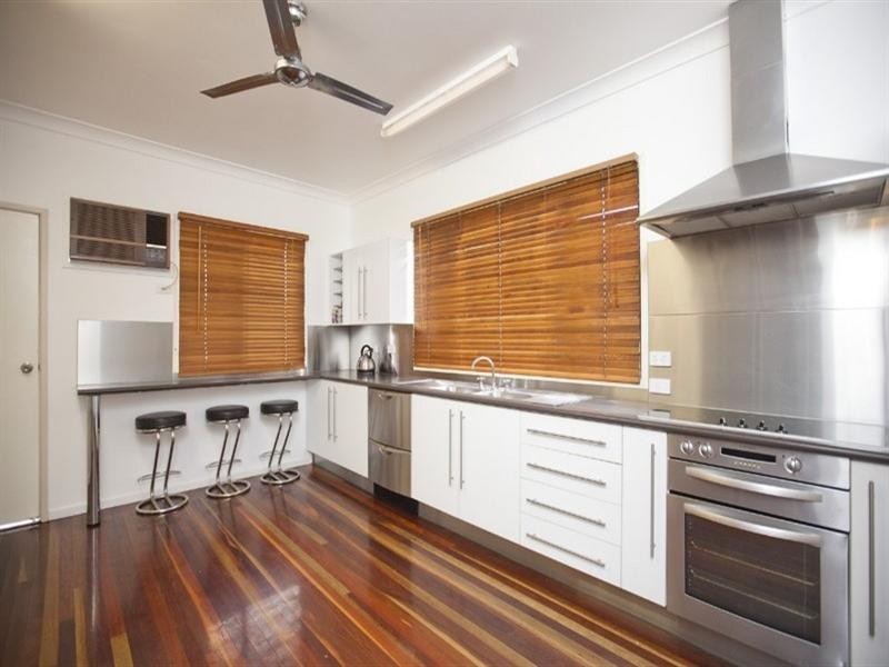 183 Denham Street, The Range QLD 4700