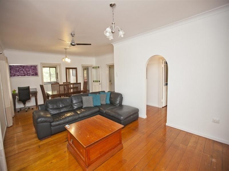 183 Denham Street, The Range QLD 4700
