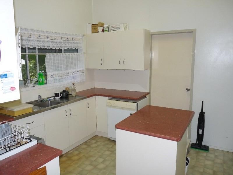 433 Campbell Street, Depot Hill QLD 4700