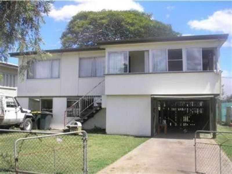 25 Thomasson Street, Park Avenue QLD 4701