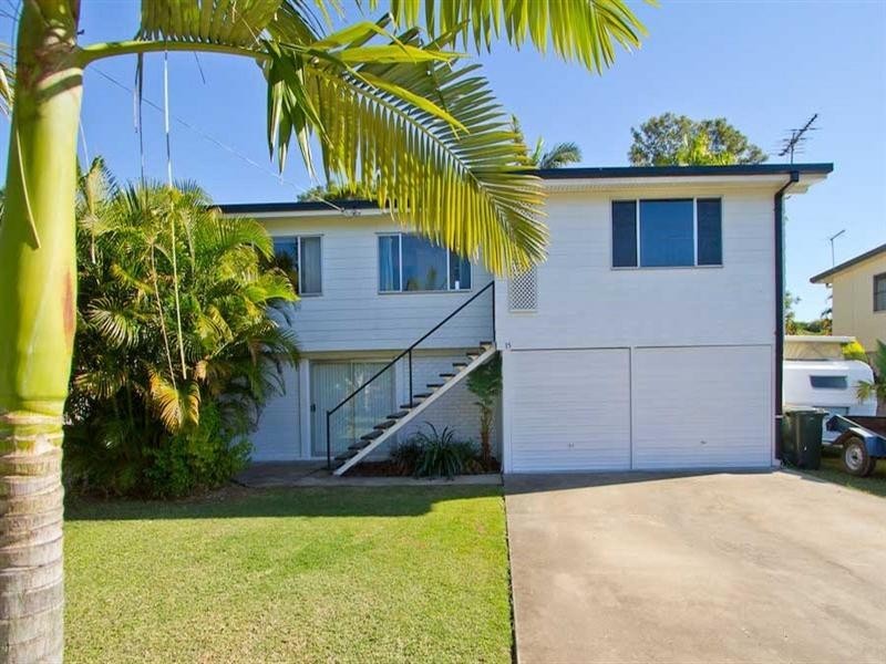 15 Wackford Street, Park Avenue QLD 4701