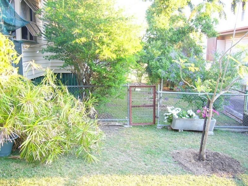 32 Bowen Terrace, The Range QLD 4700