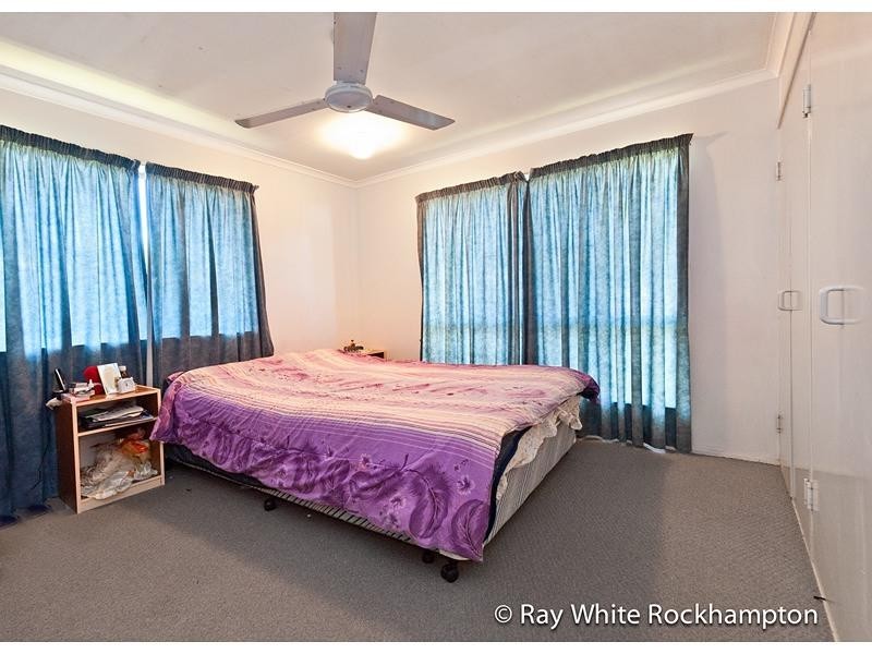 48 Locke Street, Kawana QLD 4701