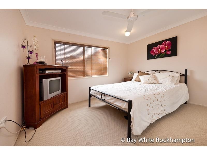 116 Sheehy Street, Park Avenue QLD 4701