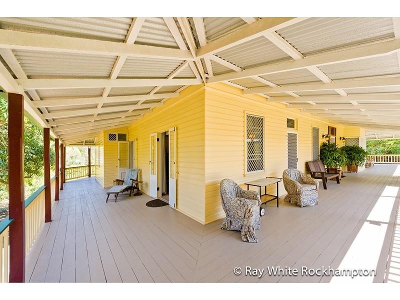 67 Nerimbera School Road, Nerimbera QLD 4701