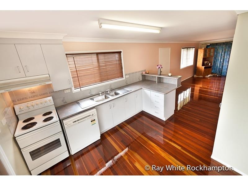 20 Face Street, Park Avenue QLD 4701