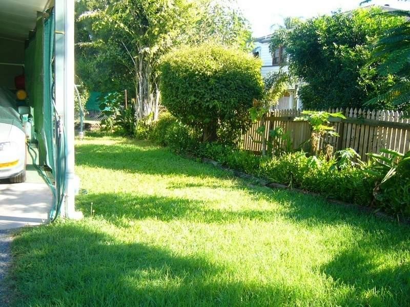 94 Robinson Street, Frenchville QLD 4701