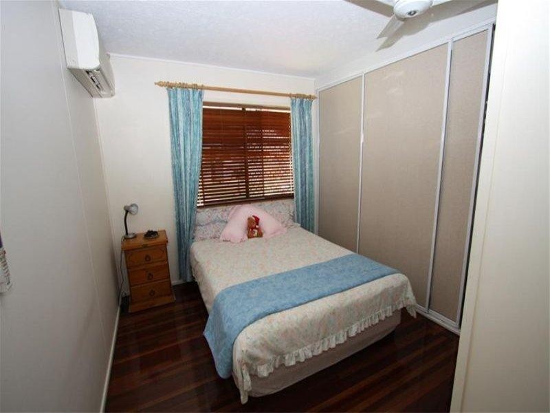 49 Menzies Street, Park Avenue QLD 4701