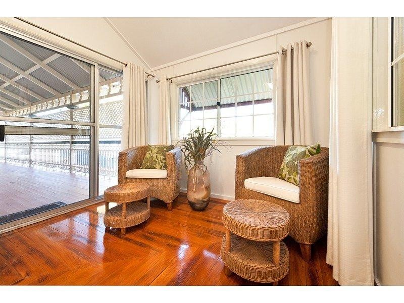 2 Wheatcroft Street, The Range QLD 4700