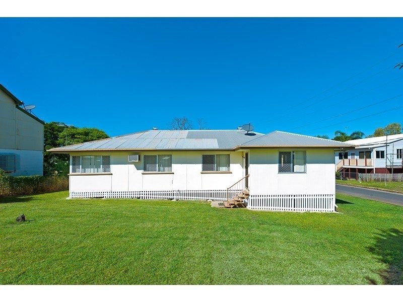 14 Bernard Street, Berserker QLD 4701