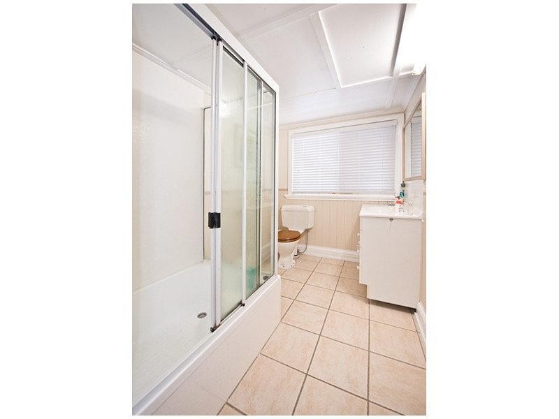 4 Hardacre Street, Wandal QLD 4700
