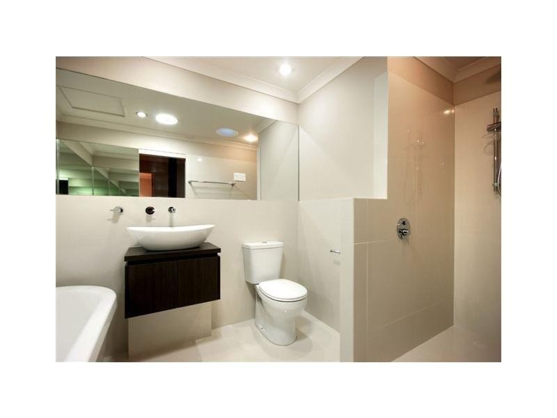 4/59 Edward Street, Berserker QLD 4701