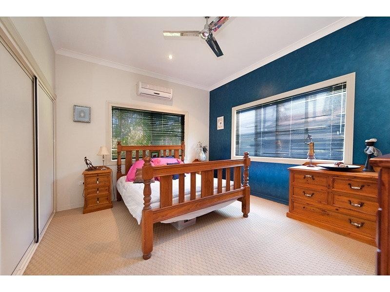 25 Separation Street, Allenstown QLD 4700